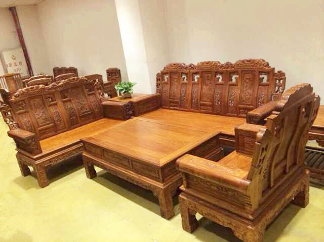 刺猬紫檀象頭如意沙發(fā)-廣州木緣居家具提供刺猬紫檀象頭如意沙發(fā)的相關(guān)介紹、產(chǎn)品、服務(wù)、圖片、價(jià)格木緣居家具,廣州木緣居,廣州紅木家具,廣州紅木家具廠,廣州高檔紅木家具,廣州酸枝家具,小葉紅檀家具,廣州明式家具銷售,廣州古典紅木家具,廣州明式地柜廠家,廣州明式沙發(fā)直銷、酸枝家具、緬甸花梨家具、小葉紅檀家具、刺猬紫檀家具、