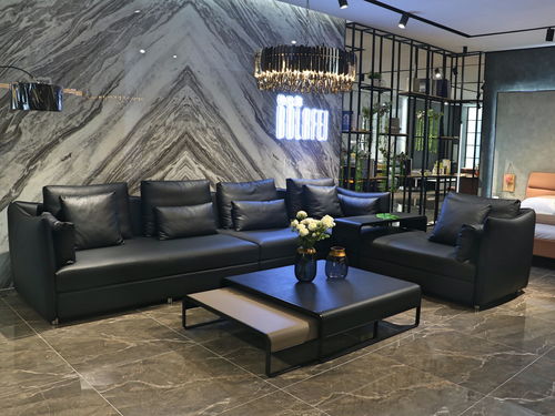 家具人 事業女生 左敏